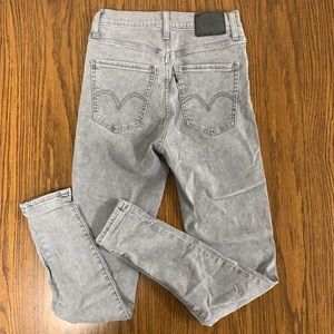 Levi’s Mile High Super Skinny Jeans